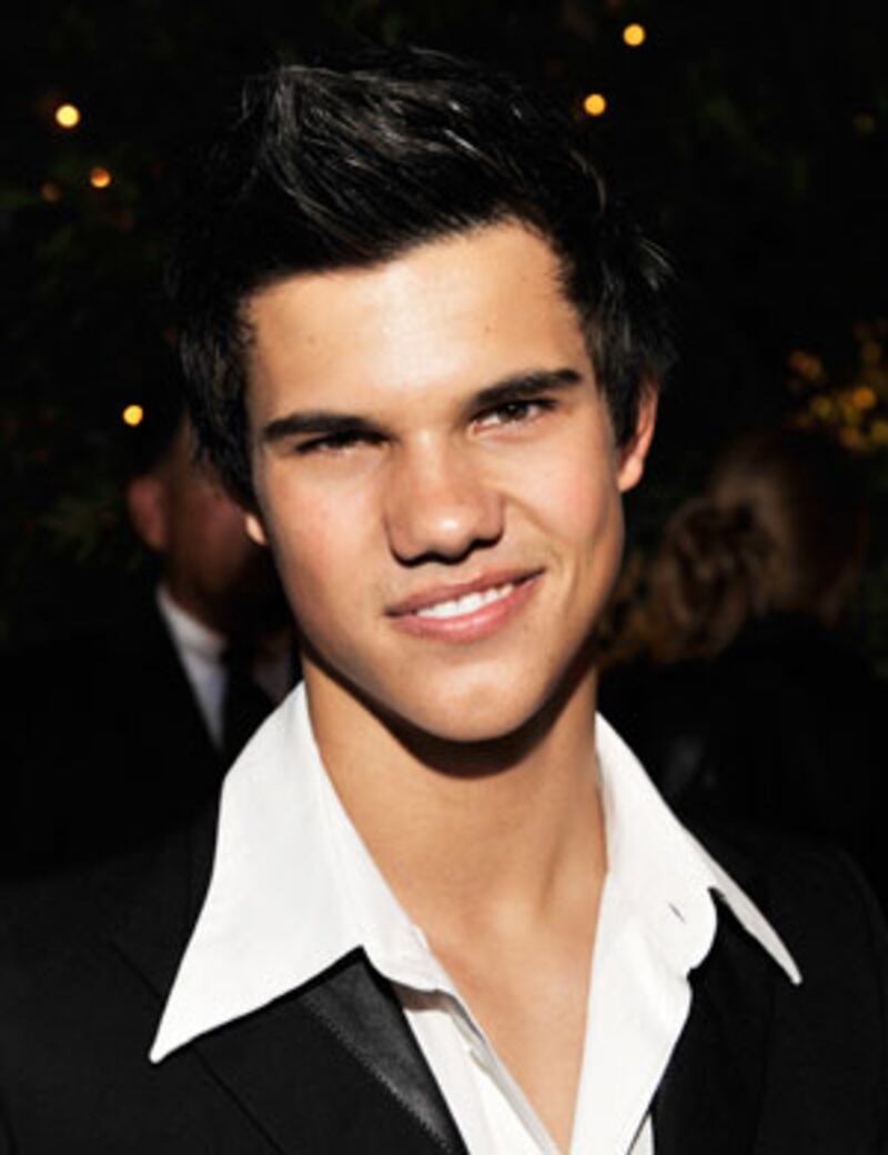 articles/2009/01/24/breakout-stars-of-2009/breakout-stars-taylor-lautner_pkvyuq