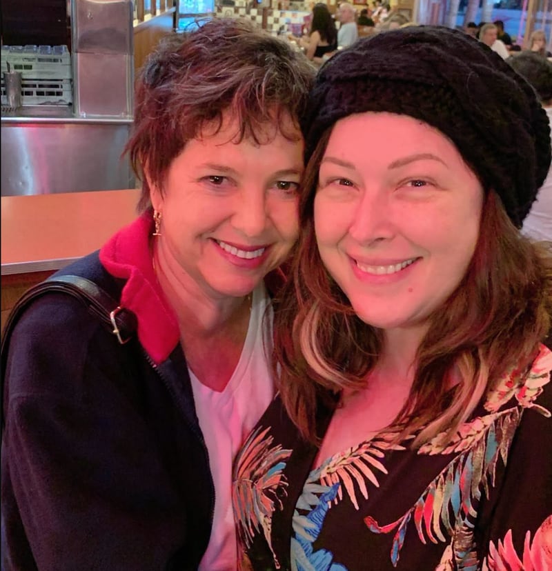 Carnie Wilson (on the right) posted a rare photo with Kristy McNichol on Facebook.