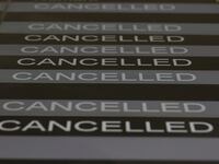2020-05-27T000000Z_921852812_RC28XG9KDUAW_RTRMADP_3_HEALTH-CORONAVIRUS-CHILE-AIRPORT_abhlsl