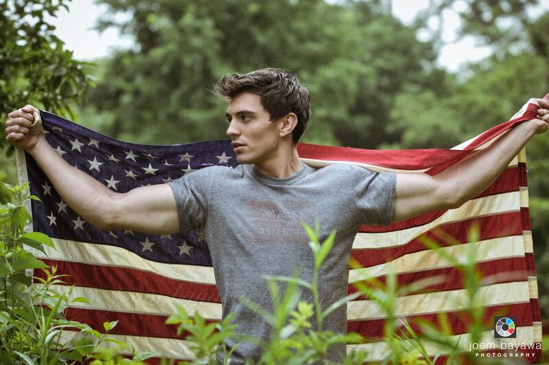 articles/2014/03/25/is-gay-singer-steve-grand-really-country-music-s-frank-ocean/140324-ryan-grand-tease_m5xwcu