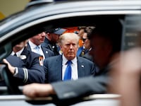 2021-10-25T000000Z_1823396274_RC2WGQ9ICLPX_RTRMADP_3_USA-TRUMP-SOCIALMEDIA-INVESTORS_kb45mw