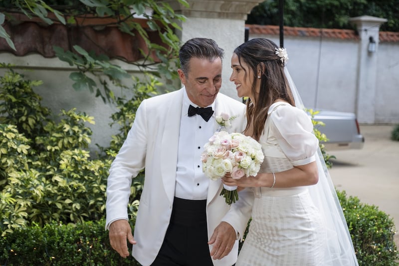 220617-father-of-the-bride-embed-2_ndtugd