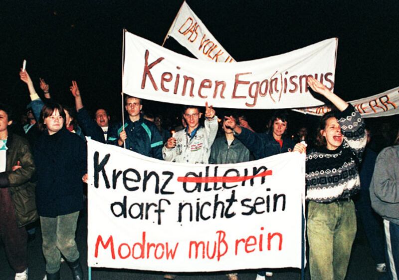 galleries/2009/11/06/berlin-wall/berlin-wall---16_fapqxz