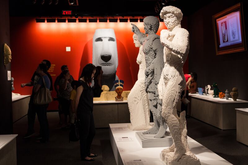 galleries/2014/02/07/20-amazing-lego-sculptures-that-will-blow-your-mind-photos/140206-lego9_xzwhd7