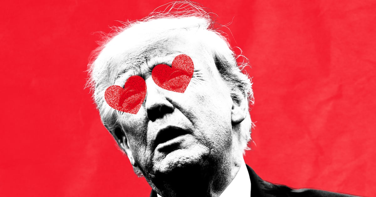 Trump, 80, Stops Rally Cold to Thirst Over Female Fan