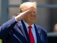 200619-paydirt-trump-poll-hero_xjufop