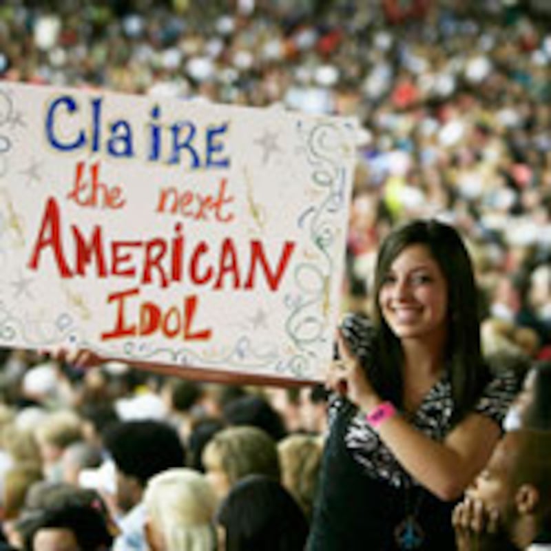 articles/2010/01/19/secret-rituals-of-american-idol-auditions-exposed/rushfield-real-idol-auditions_76058_sklycc