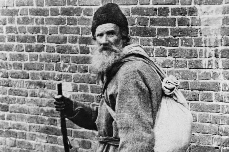 articles/2013/06/02/what-tolstoy-teaches-us-about-insider-trading/130531-schillinger-tolstoy-tease_qo9dkl