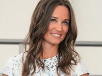 articles/2013/07/16/pippa-middleton-may-sue-writers-who-teased-her-over-obvious-party-tips/pippa-middleton_w8bmgi