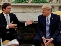 2021-05-06T134523Z_1984194698_RC2DAN9IX5SM_RTRMADP_3_USA-POLITICS-FLORIDA_alxf5q