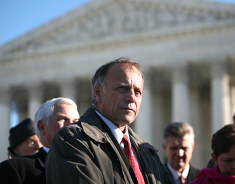 articles/2010/11/28/steve-king-the-republican-partys-immigration-warrior/curtis-steve-king_143671_puoizw