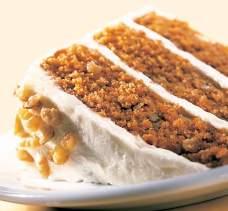 galleries/2010/06/06/40-desserts-that-can-kill-you/worst-desserts---dennys-carrot-cake_n6ufwm