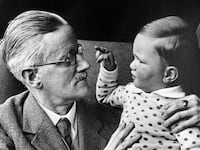 articles/2012/06/14/james-joyce-s-grandson-stephen-and-literature-s-most-tyrannical-estate/james-joyce-grandson-bowker-tease_gozkk1