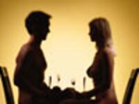 articles/2008/11/11/hold-the-dressing/cohen-naked_4247_ktwocd