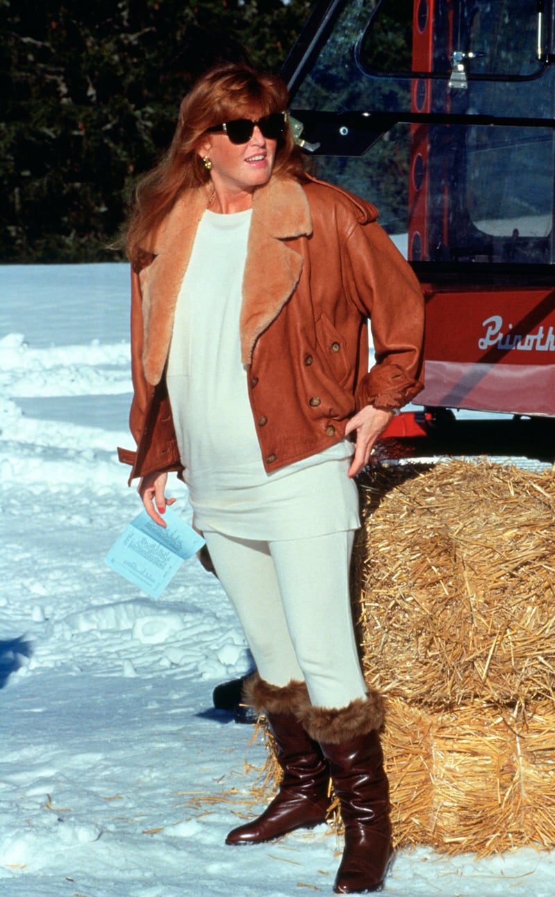 galleries/2012/12/03/pregnant-royals-from-the-queen-to-fergie-photos/sarah-ferguson-pregnant-royals_qqtcsk
