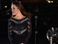articles/2014/11/14/kate-middleton-the-preggers-fashion-princess/141113-sykes-middleton-tease_ssuunx