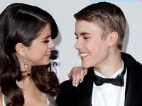 articles/2016/08/16/justin-bieber-and-selena-gomez-s-cheating-drama-here-are-the-winners-and-losers/160816-zimmerman-bieber-gomez-tease_opun7w