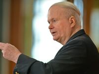 articles/2016/03/05/pat-conroy-s-cage-match-with-life/160305-jones-pat-conroy-tease_sostir