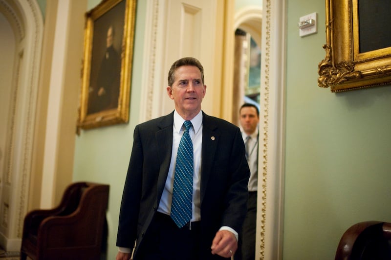articles/2012/12/07/jim-demint-gains-more-power-over-gop-in-move-from-senate-to-heritage-foundation/demint-quits-freedlander-tease_waqybe