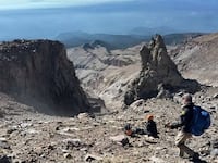 Three lost hikers on Mt Shasta
