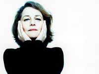 articles/2015/10/23/give-charlotte-rampling-the-oscar/151022-bugbee-rampling-tease_yhnyls