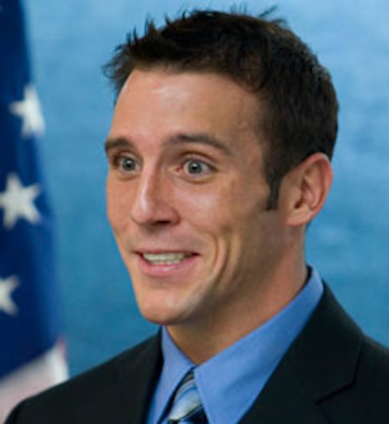 articles/2010/02/03/the-victims-of-dont-ask-dont-tell/dadt---darren-manzella_txv6jg