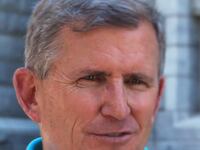 articles/2014/08/11/banished-catholic-priest-helps-abuse-survivors/140811-moral-courage-tease_skizki