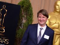 articles/2013/02/22/at-pre-oscars-show-les-miserables-director-tom-hooper-kicks-back/130222-grove-oscar-notebook-tease-embed_ul224d