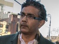 articles/2014/01/27/d-souza-s-never-ending-right-wing-hustle/140127-dinesh-dsouza-bouie-tease_w7oxo6