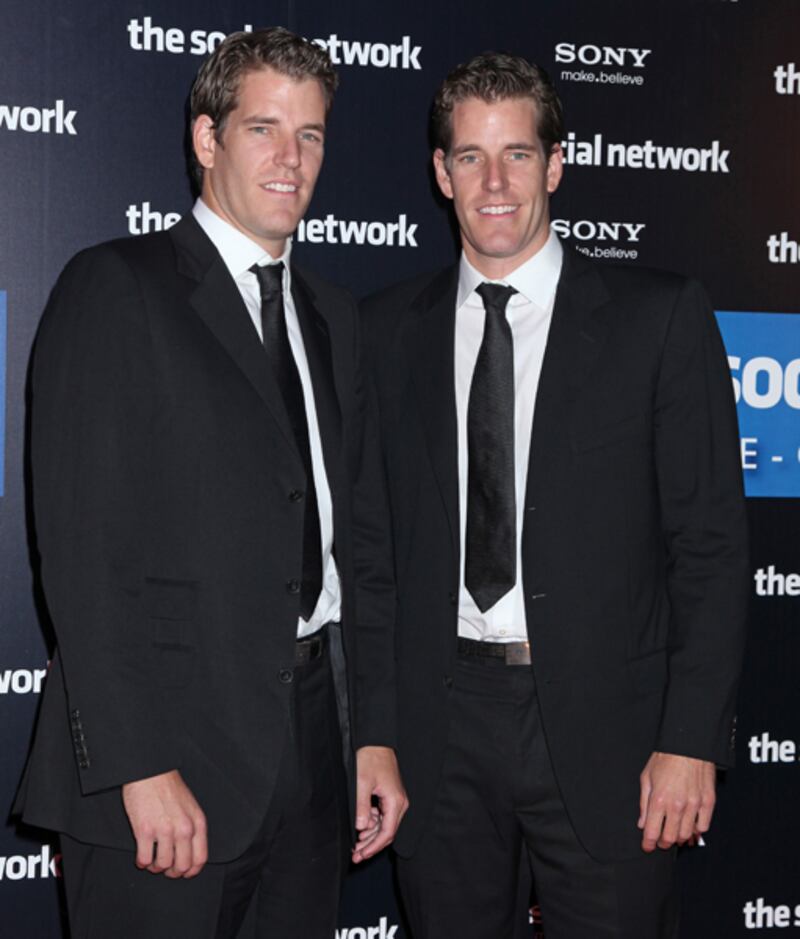 galleries/2011/06/24/the-winklevoss-twins/paris-the-winklevoss-twins-photos_u4iubk