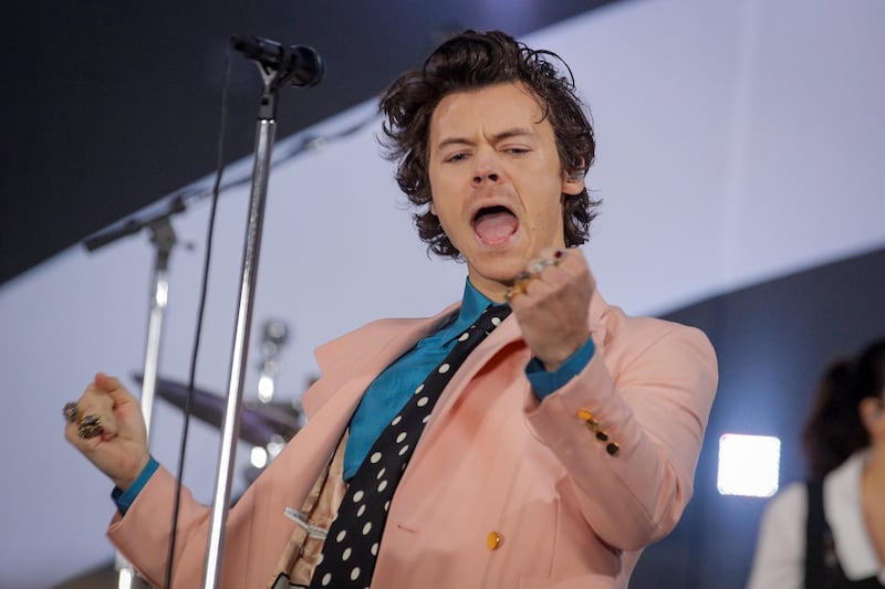 2020-02-26T170024Z_870197294_RC2H8F9FXQKL_RTRMADP_3_MUSIC-HARRY-STYLES-TODAY_pwua2c
