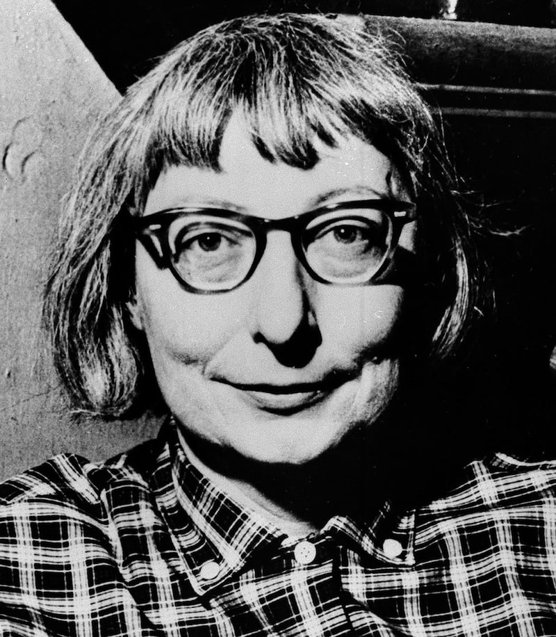 articles/2016/04/13/a-lesson-for-bernie-how-jane-jacobs-saved-washington-square/160413-tyrnauer-washington-square2-embed_qvmdyh