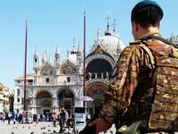 articles/2017/03/30/terror-plot-to-kill-tourists-in-venice/170330-nadeau-venice-tease_b5ejai