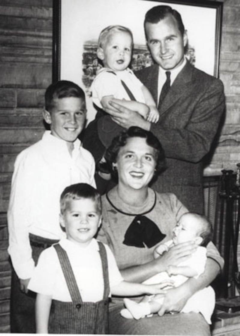 galleries/2009/06/11/george-bush-sr-s-birthday/george-bush-birthday---family_zheeks