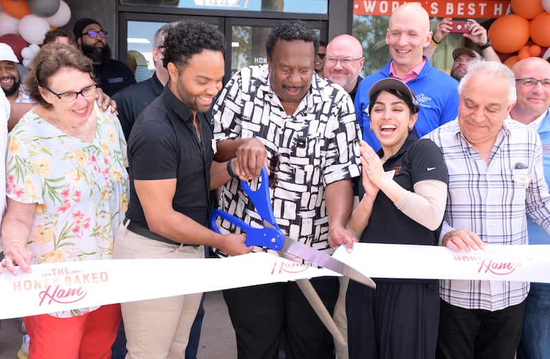 Phyllis Smith, Tony Vennie, Leslie David Baker, Helisa Taban, Kevin Koons