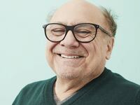 articles/2016/01/24/danny-devito-is-feeling-the-bern-despises-disgusting-donald-trump/160123-stern-devito-tease_iy4lx3