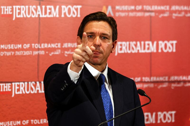 2023-04-27T083737Z_2130273950_RC2WM0A2R4FZ_RTRMADP_3_USA-ISRAEL-DESANTIS_ctdo4n