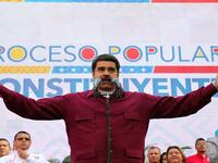 170519-venezuela-maduro-trump-pig-cheat_szbuli