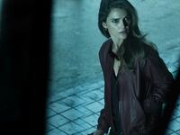 articles/2014/02/26/the-americans-showrunners-dissect-the-secrets-of-season-2/140226-romano-americans_mrobn7