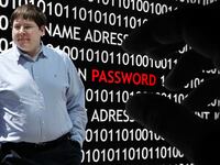 articles/2015/10/18/matthew-keys-i-m-not-a-hacker/151016-eisinger-keys-tease_g3i51q