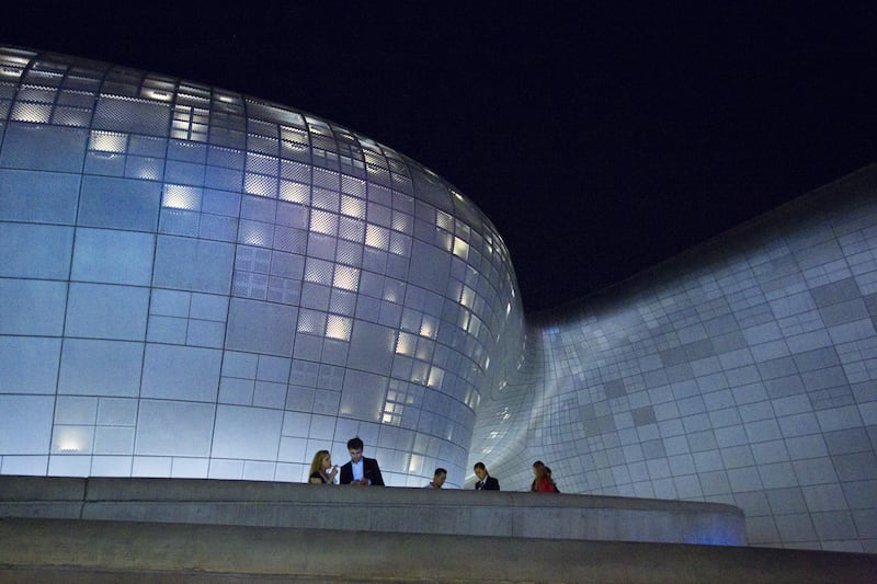 galleries/2016/03/31/zaha-hadid-architectural-powerhouse/160331-zaha-hadid3_c7yzf6