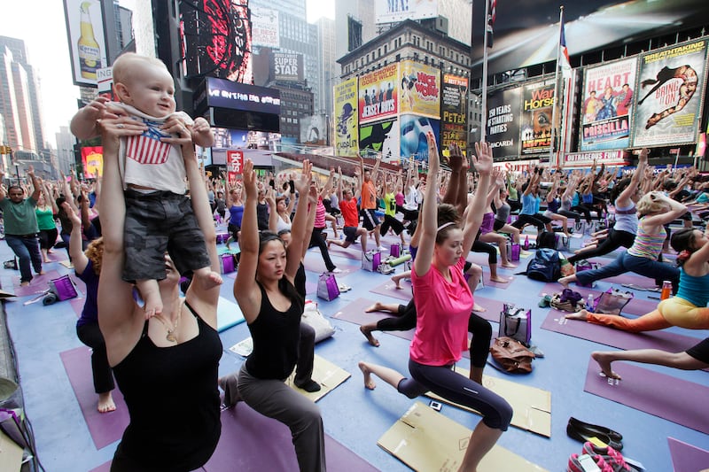 articles/2013/06/10/lululemon-ceo-steps-down/130610-lululemon-tease_clvfrr