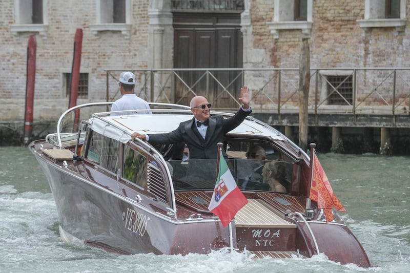 Jeff Bezos was all smiles as he headed to his wedding ceremony.