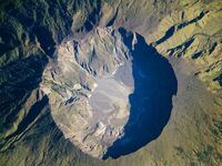 articles/2014/05/05/the-volcano-that-rewrote-history/140505-tambora-oconnor-tease_ez5uqd