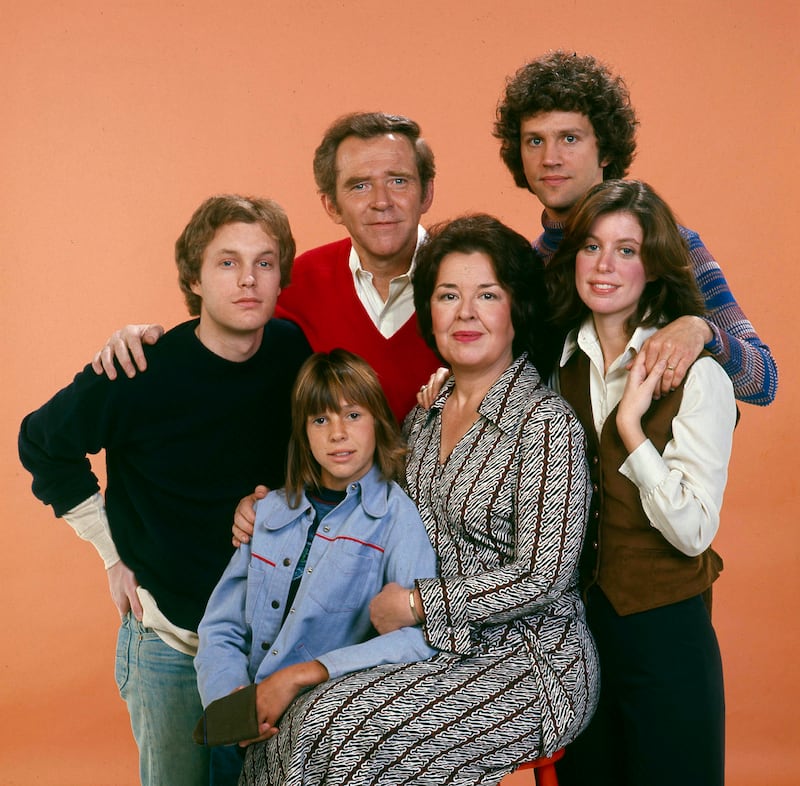 FAMILY - Pilot Gallery - Shoot Date: January 16, 1976. (Photo by ABC Photo Archives/Disney General Entertainment Content via Getty Images)
L-R: GARY FRANK;KRISTY MCNICHOL;JAMES BRODERICK;SADA THOMPSON;JOHN RUBINSTEIN;ELAYNE HEILVEIL