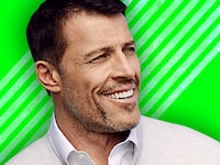 articles/2017/03/27/tony-robbins-reveals-his-thoughts-on-the-president-i-m-not-bullish-about-trump/170326-stern-tony-robbins-tease_el8tvn