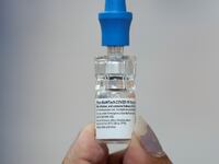2021-02-17T221539Z_1861986302_RC2MUL9UCIEZ_RTRMADP_3_HEALTH-CORONAVIRUS-VACCINES-VARIANTS_ccsn3i