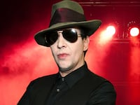 articles/2016/09/12/marilyn-manson-it-s-fun-to-see-fox-news-go-down-in-flames/160911-Stern-Marilyn-Manson-tease_yxl2m8