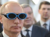 articles/2013/12/19/why-pat-buchanan-loves-vladimir-putin/131218-dickson-putin-tease_c4kayl