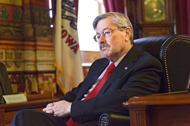 articles/2014/04/18/is-iowa-s-republican-goliath-governor-the-next-chris-christie/140417-iowa-branstad-jacobs-tease_ciyjcx